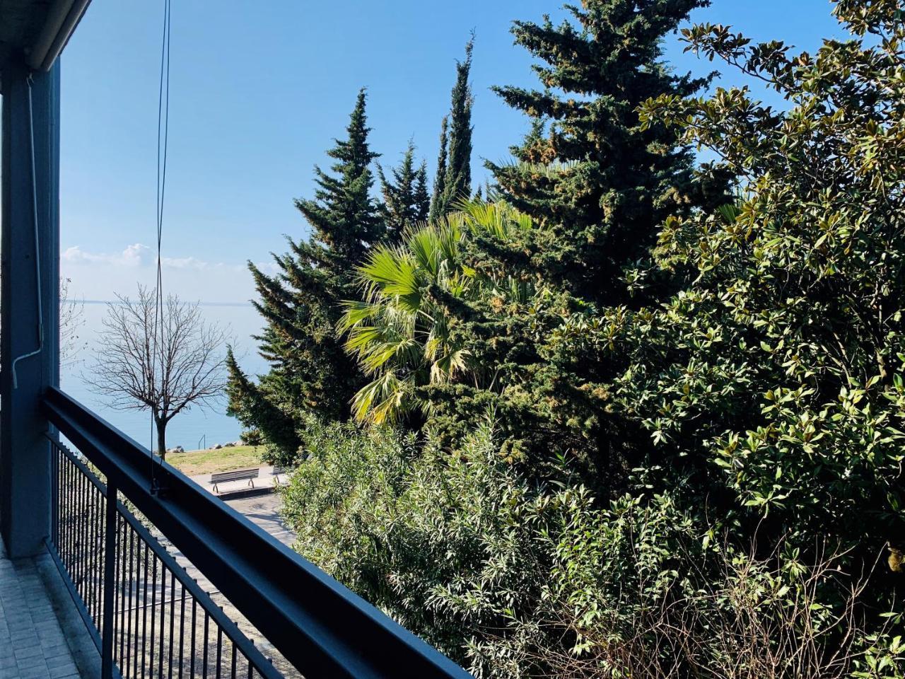Front Lake Apartment Bardolino Exterior foto