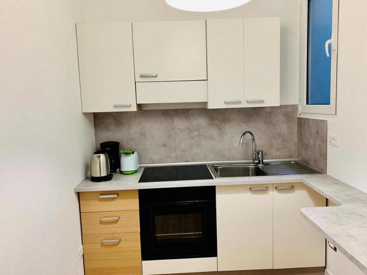 Front Lake Apartment Bardolino Exterior foto