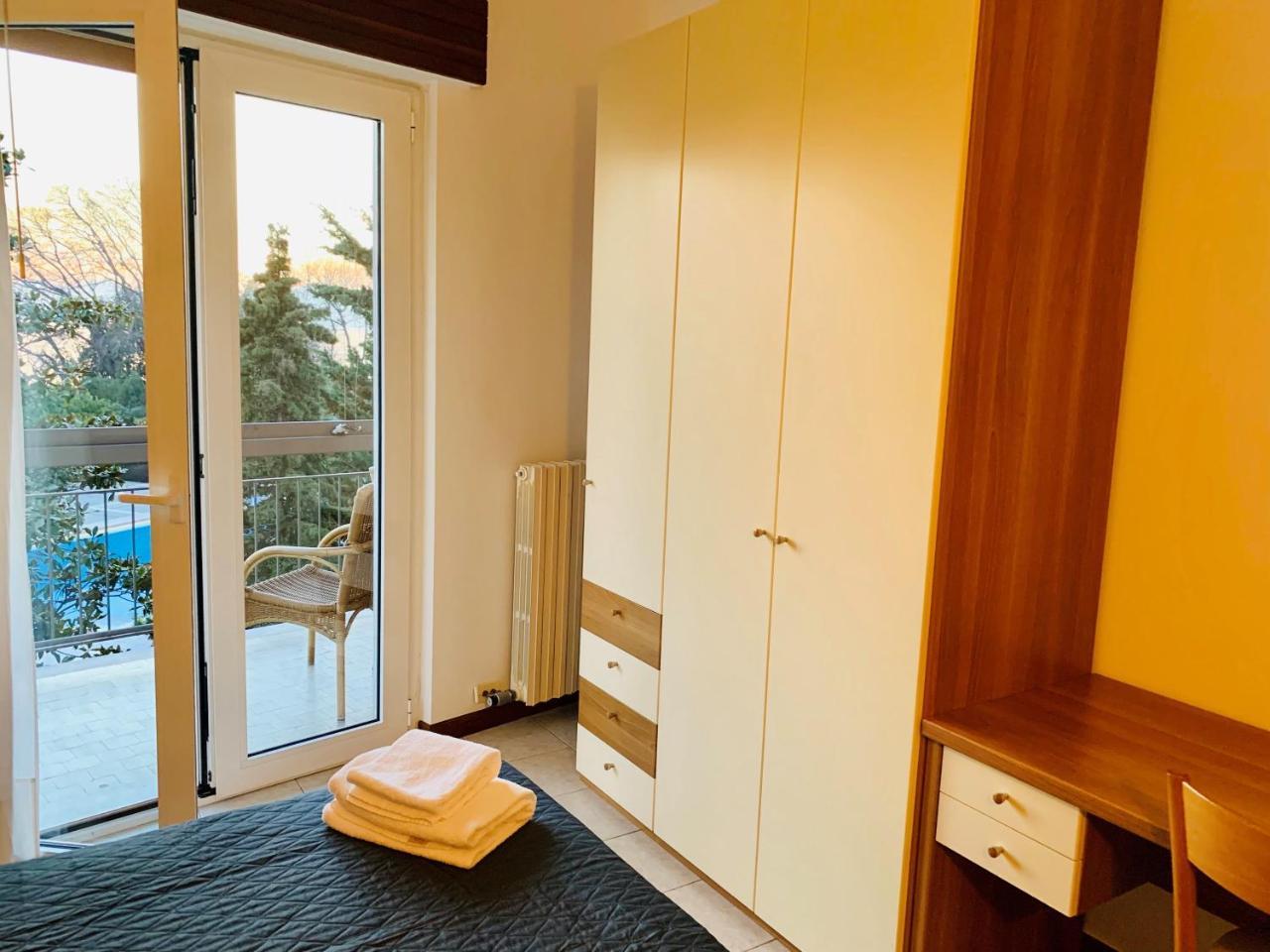 Front Lake Apartment Bardolino Exterior foto